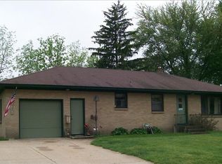 550 E Rich Ave, Zeeland, MI 49464