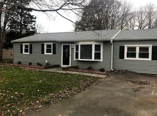 5 Park Dr, Clinton, CT 06413