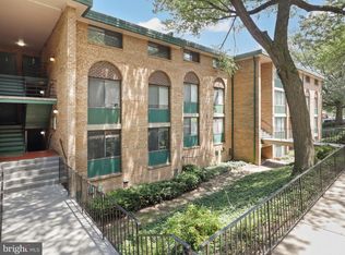 509 N Armistead St APT 303, Alexandria, VA