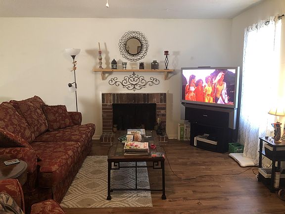2nd image of 17 University Pl APT C