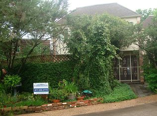 6306 Deerwood Rd, Houston, TX 77057