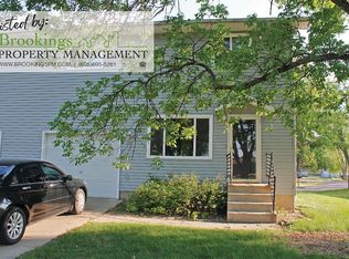 725 5th St S, Brookings, SD 57006