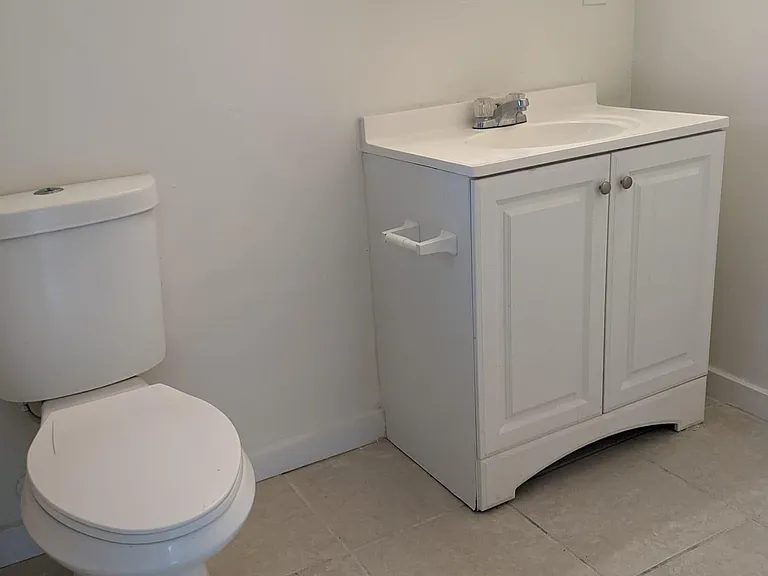 1005 Mayflower Rd #A — Photo 9