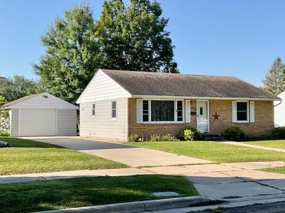 1916 3rd Ave SE, Austin, MN, 55912