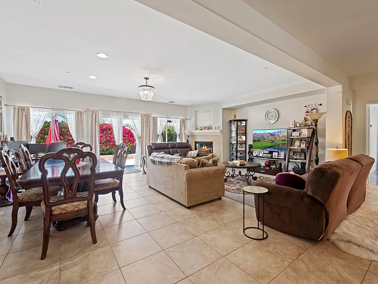1222 Palmas Rdg — Photo 7