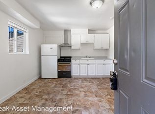 6045 NE Simpson St #B, Portland, OR 97218