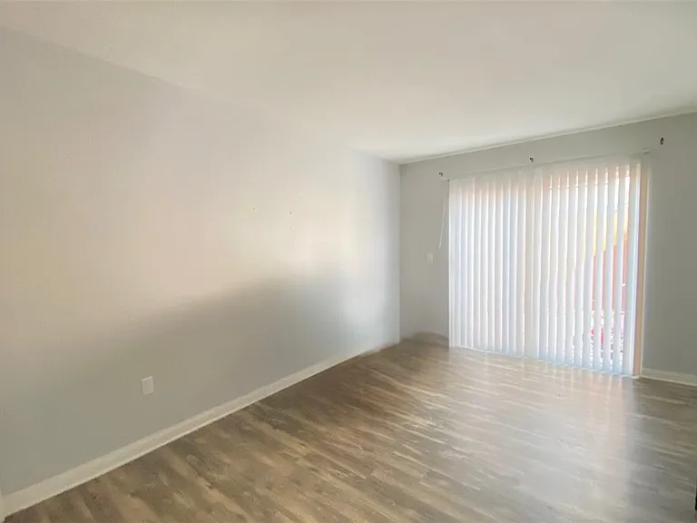 1265 Olive Tree Ln #C — Photo 9