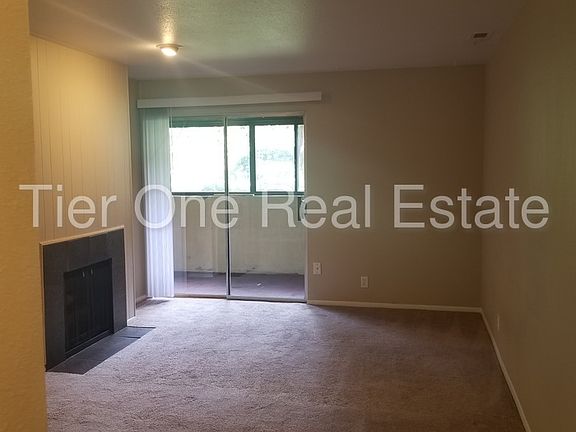4th image of 2400 S Elizabeth St APT 1