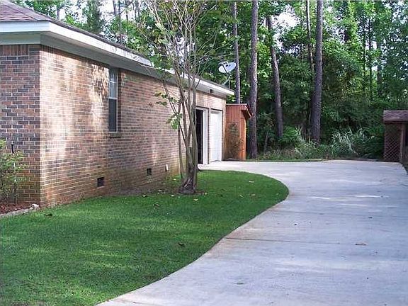 4th image of 1004 Alabama Ave