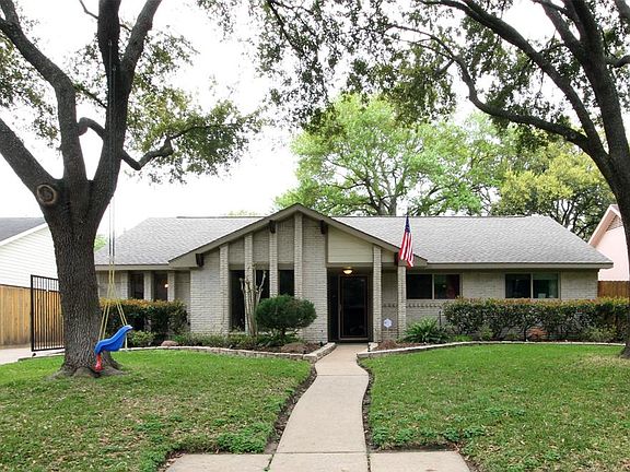 Beautifully updated 4 bedroom, 2.5 bath home located on a quiet cul-de-sac street.