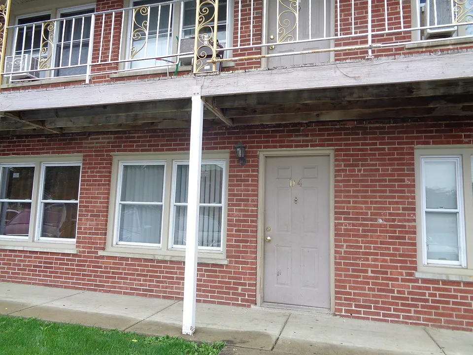 1340 N Main St #D4