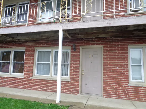 1340 N Main St, Wheaton, IL