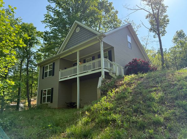 276 Estate Dr