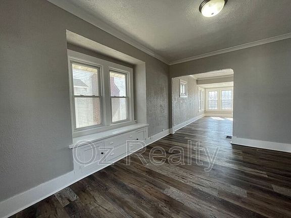 5th image of 1117 Varland Ave