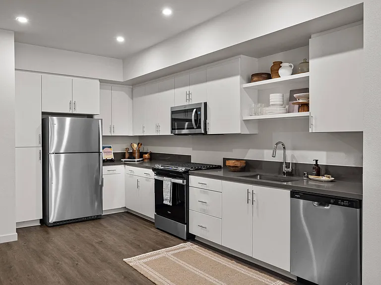 Westbury Apartments — Photo 12