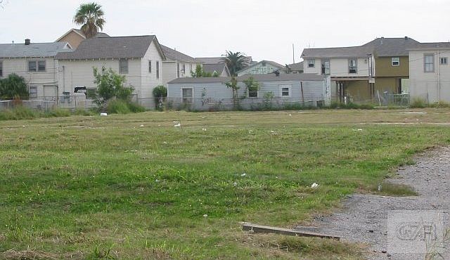 1st image of 1002 63rd St
