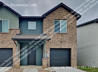 604 Briarwood Ln, Fort Worth, TX 76140
