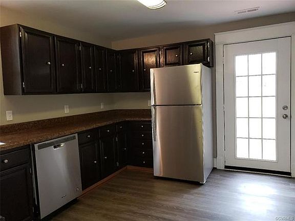 3rd image of 3702 Benton Ave