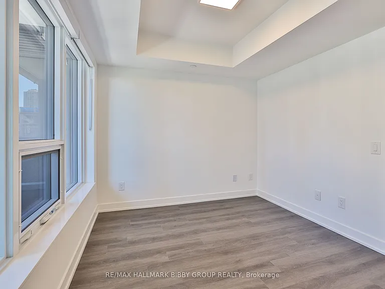 609 Sherbourne St #803 — Photo 14