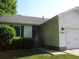 1057 Kleemann Dr, Clinton, IL 61727