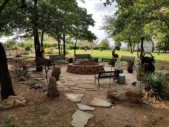 4th image of 7333 Hinton Dr