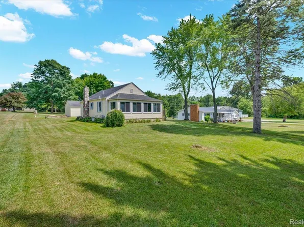 3852 N Lapeer Rd, Lapeer, MI 48446