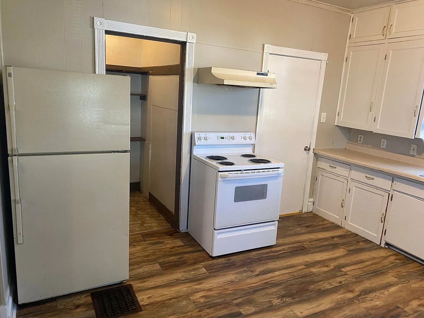 Lovely 3 Bedroom Southside Holland — Photo 4