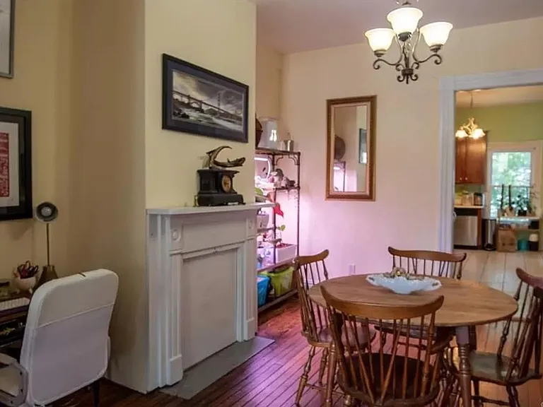 2107 E Marshall St — Photo 12