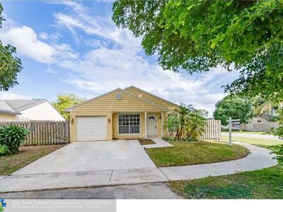1311 SW 86th Ave, Pembroke Pines, FL, 33025