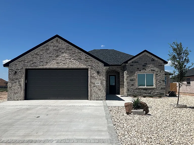4034 Ruth Ln — Photo 1