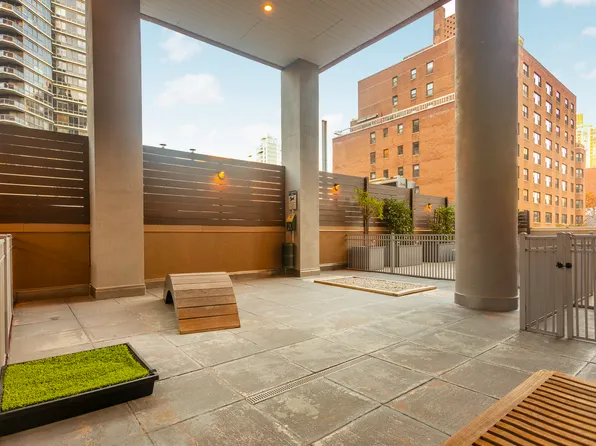 205 East 59th Street image 23 of 30