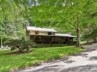 251 Village Ln, Mars Hill, NC 28754