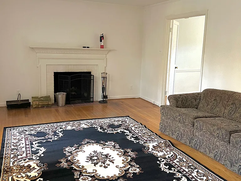 2432 Tryon Rd — Photo 7