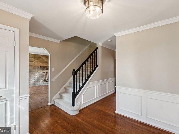 2nd image of 13509 Anndyke Pl