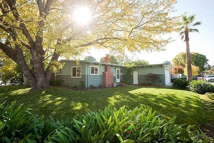 38 Lorelei Ln photo 1