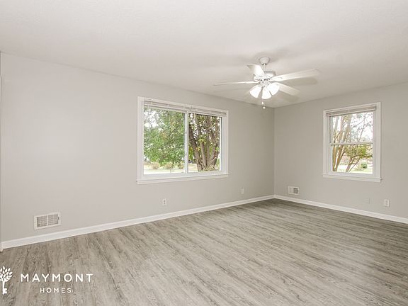 4th image of 1745 Bywood Dr