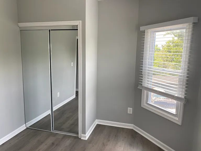 2933 Presstman St — Photo 4