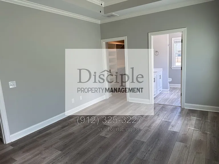 79 Ennis Rd — Photo 17