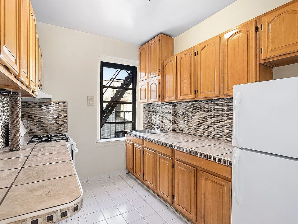 1st image of 21-77 33rd St #5F