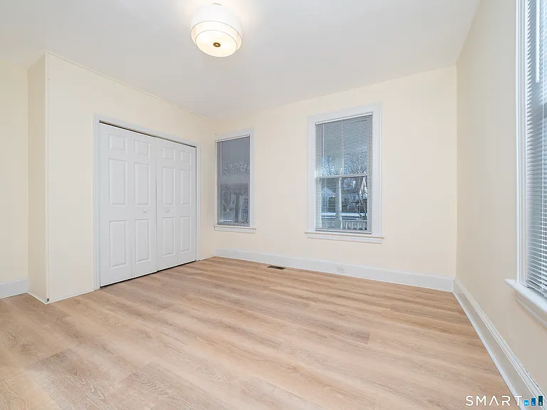 38 Gregory Blvd — Photo 15