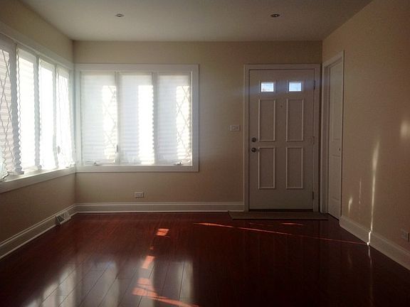 5th image of 2709 N Roberta Ave