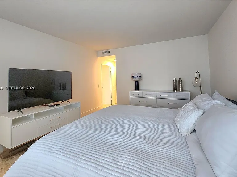 3505 S Ocean Dr #209 — Photo 15