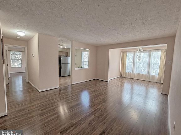 3rd image of 7903 Valley Manor Rd #204