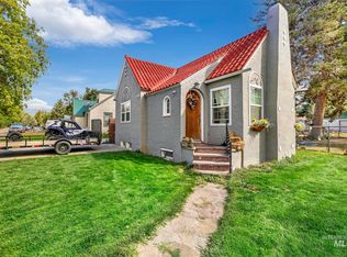 602 4th Ave E, Gooding, ID 83330