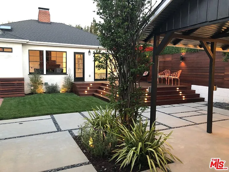 4217 Irvine Ave — Photo 19