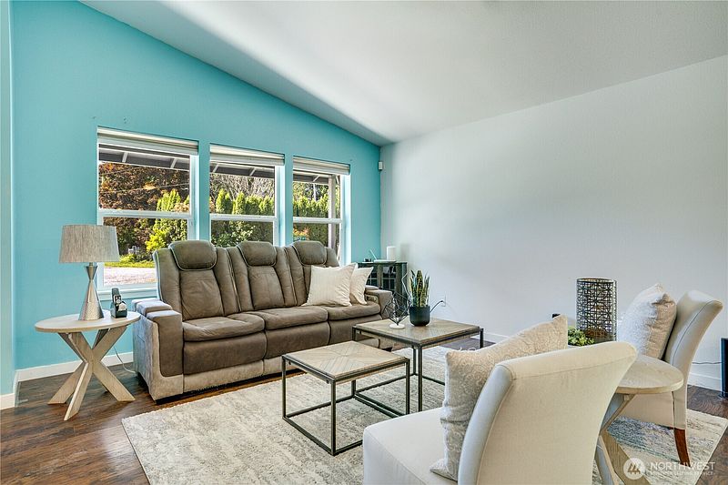 3rd image of 17403 79th Avenue E