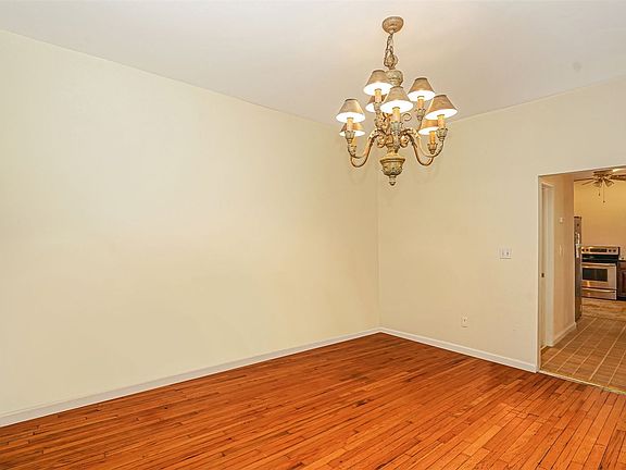 2nd image of 47 Levant Ave