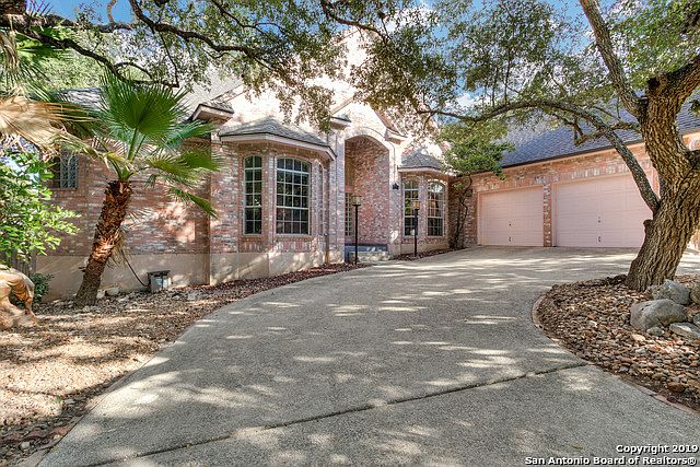 1st image of 12 Benchwood Cir
