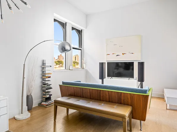 220 West 148th Street image 8 of 23