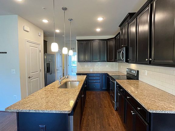 4th image of 13931 Hollow Wind Way #201-W1088